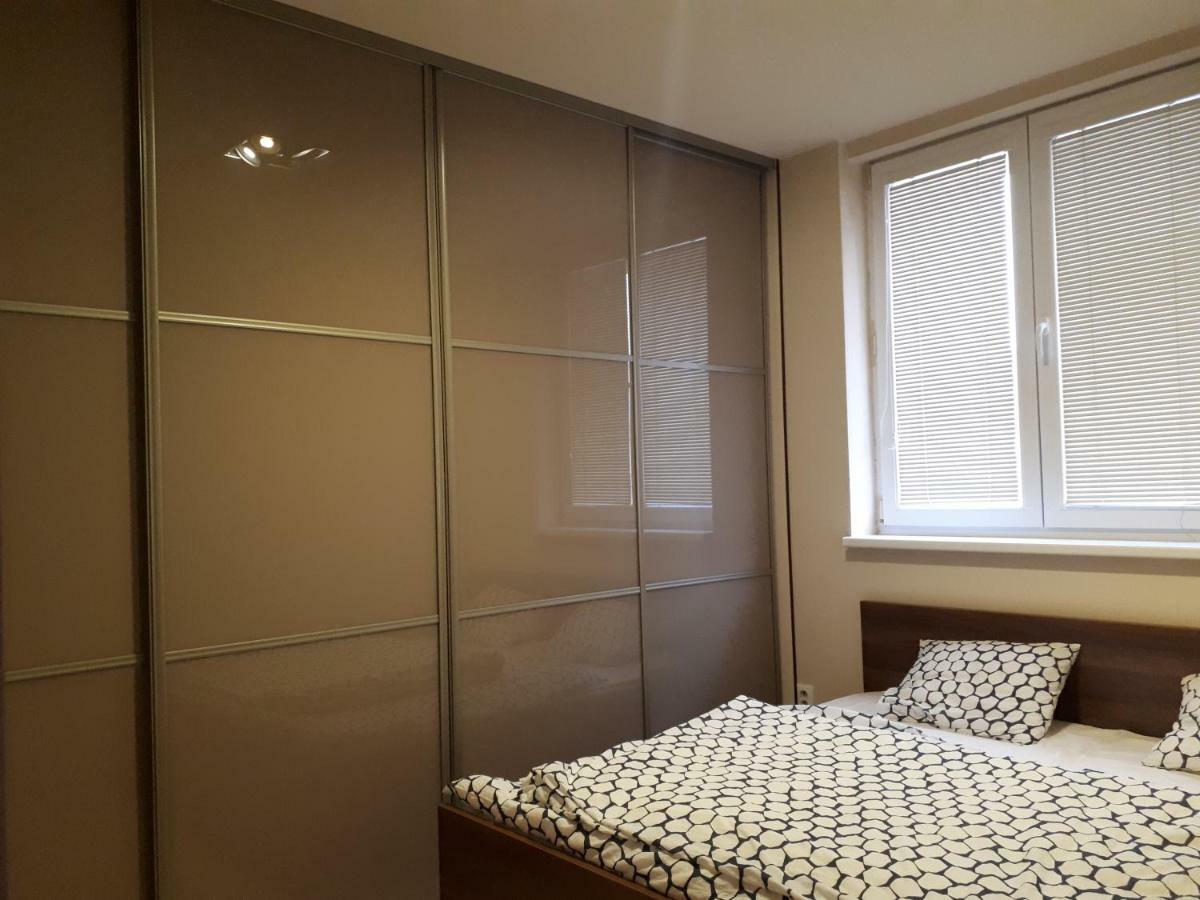 Utulny Apartman V Bratislava 15 מראה חיצוני תמונה