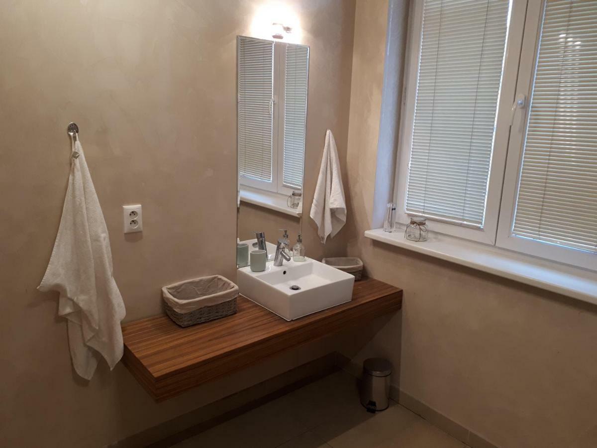 דירות Utulny Apartman V Bratislava 15 מראה חיצוני תמונה